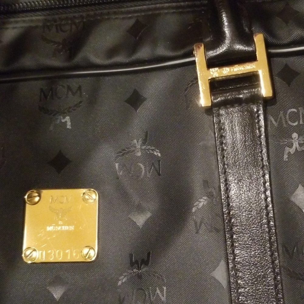 Vintage MCM Black Duffle Bag - Picture 3 of 8